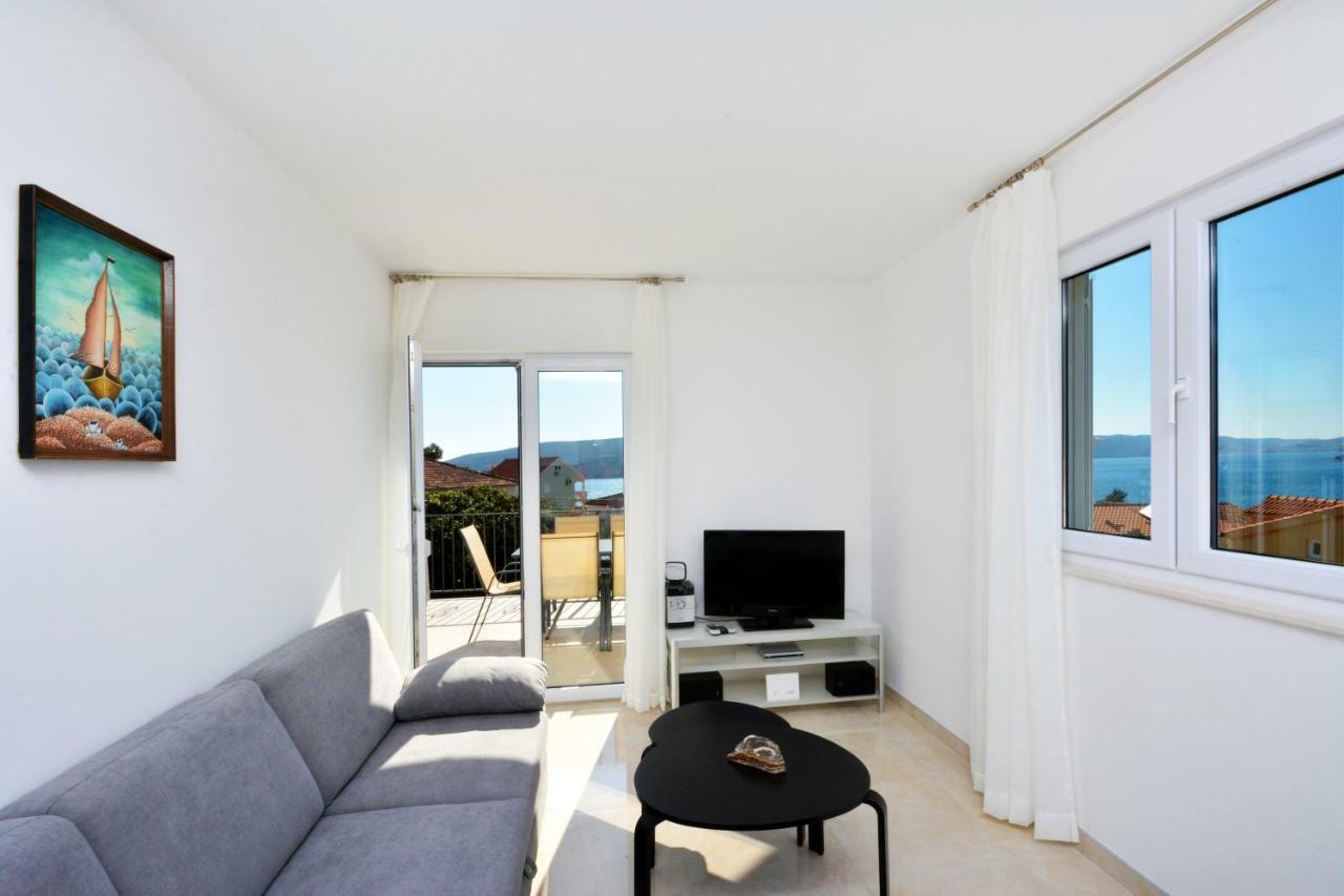 Apartment Reljic Seget Vranjica