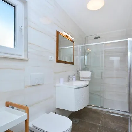 Apartment Reljic Seget Vranjica Exterior photo